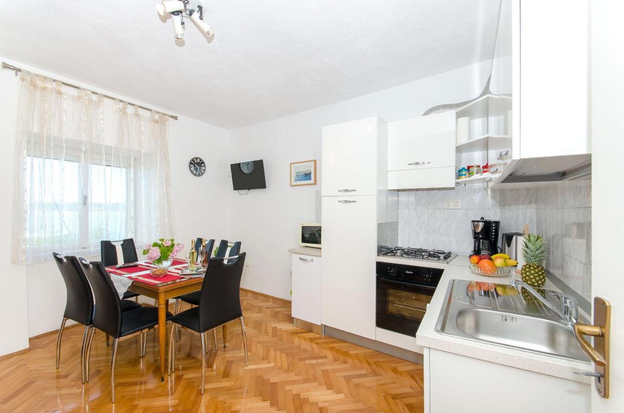 Вилла House Marija Каштела Экстерьер фото